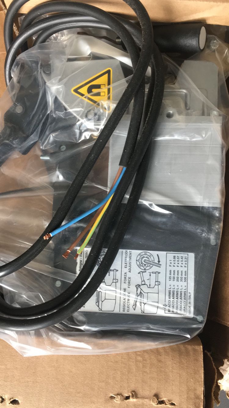  TECNA點(diǎn)焊槍、TECNA點(diǎn)焊機(jī)、TECNA焊機(jī)